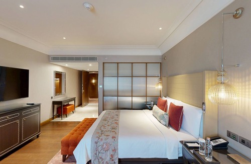 Srinagar Colony Hotel | The Leela Hyderabad Banjara Hills