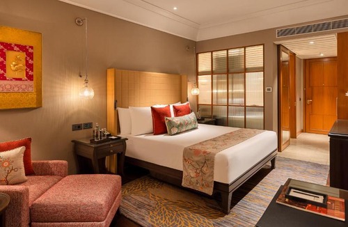 Srinagar Colony Hotel | The Leela Hyderabad Banjara Hills