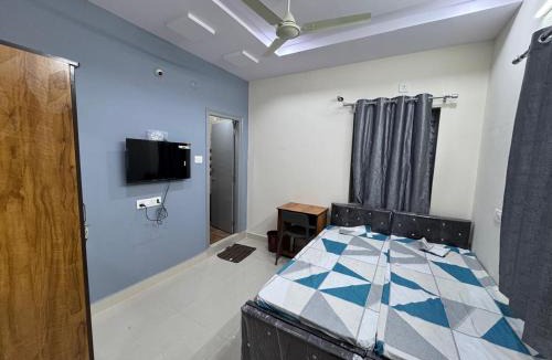 Nanakram Guda Hostel | The LOOP Living