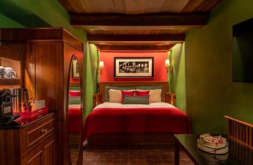 Kanadukattan House | The Lotus Palace Chettinad