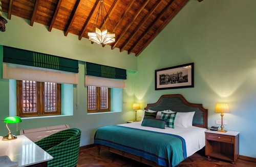 Kanadukattan Hotel | THE Lotus Palace Chettinad