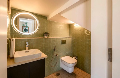 Nerul Villa | The Meredian Villa C by tisyastays