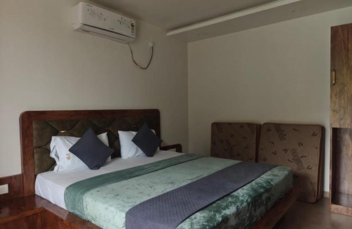 Panhala Hotel | The Metro Hotel