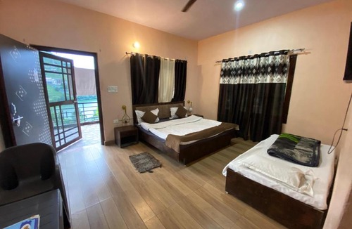 Bhimtal Hotel | The Mount lakes