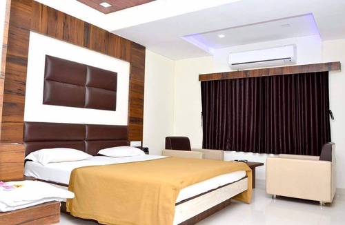 Mahesana Hotel | The New Holiday Inn