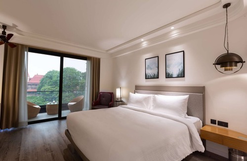 The Mall Road Hotel | The Oasis Mussoorie - a member of Radisson Individuals