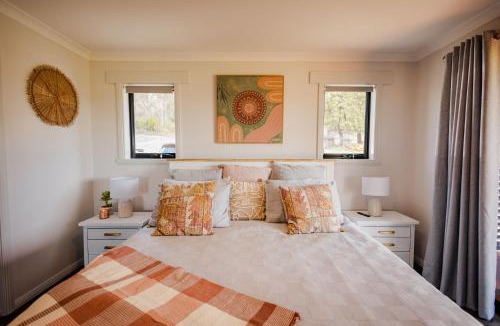 Latrobe House | The Olive Leaf Retreat