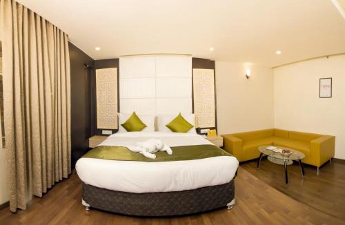 Seraikela Hotel | The Onyx Hotel