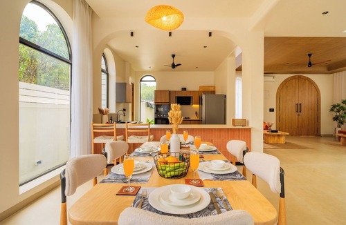 Guirim Villa | The Opulence Casa Ekam – Luxury 4BHK with Private Pool & Patio, 10 Mins to Beach