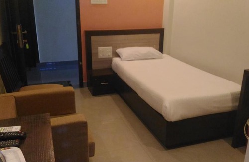 Kollam Hotel | The Orchid Suites