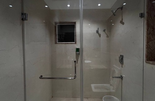 Kanchipuram Hotel | The Paradise Hotel - Luxury Stay