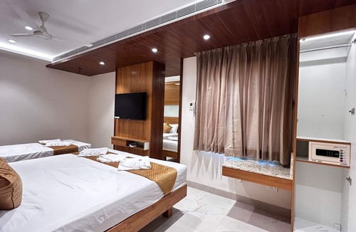 Kanchipuram Hotel | THE PARADISE PLATINUM