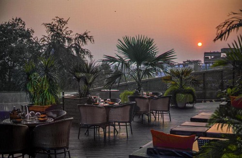 Somajiguda Hotel | The Park Hyderabad, Banjara Hills near Hussain Sagar Lake