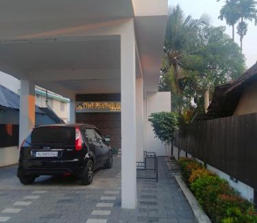 Kochi Apartment | The Pent House Easy Living
