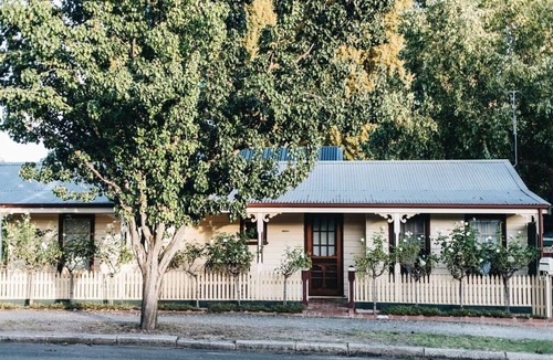Beechworth House | The Pickett's Perch. Built by hands, held by time.