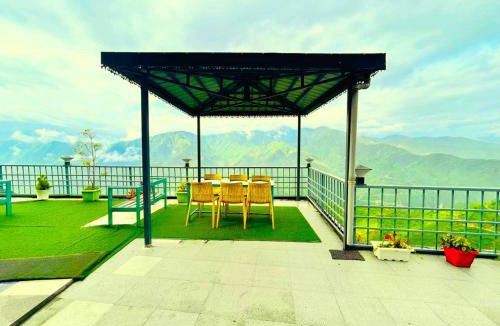Mussoorie Hotel | The Queen Hill View Hotel & Resort A Luxury A Property In Mussoorie