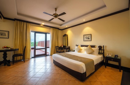 Azhinjilam Resort | The Raviz Kadavu