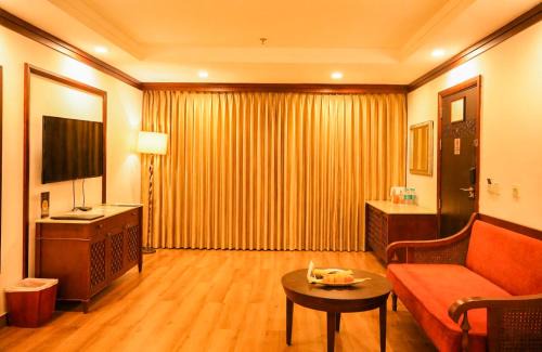 Azhinjilam Resort | The Raviz Kadavu, Kozhikode