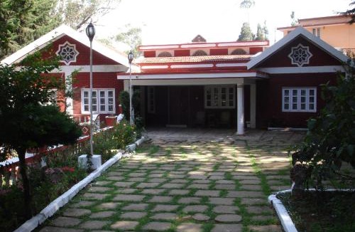 Fern Hill Bed & Breakfast | The Red House