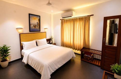 Alappuzha Hotel | The Regatta Landing