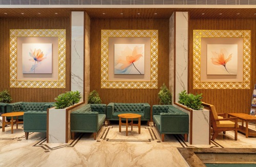 Statue Hotel | The Residency Tower