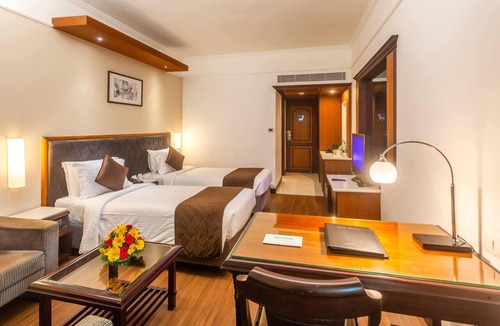 Statue Hotel | The Residency Tower