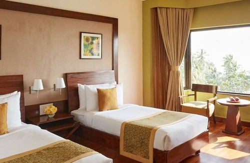 Mumbai Resort | The Retreat Hotel & Convention Centre