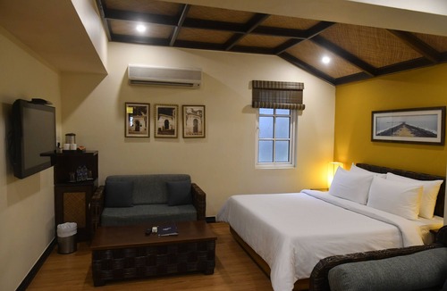 White Town Hotel | The Richmond