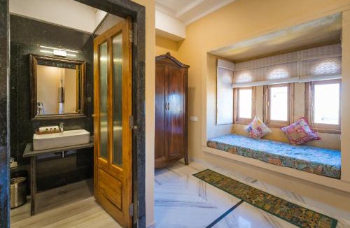 Amar Sagar Pol Hotel | The Rising Haveli