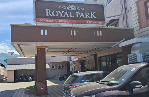 Palani Hotel | THE ROYAL PARK