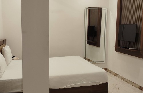 Kumbakonam Hotel | The Royal Retreat