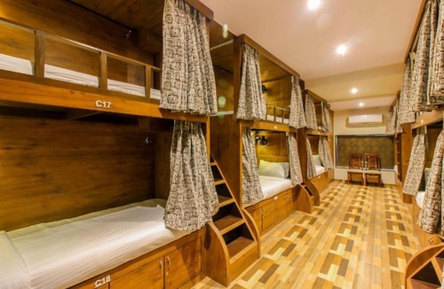Chembur East Hotel | The Royal Stay Luxury Dormitory