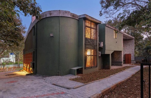 Hosur Villa | The Rustic Ridge Villa by StayJadePool1hr E-city