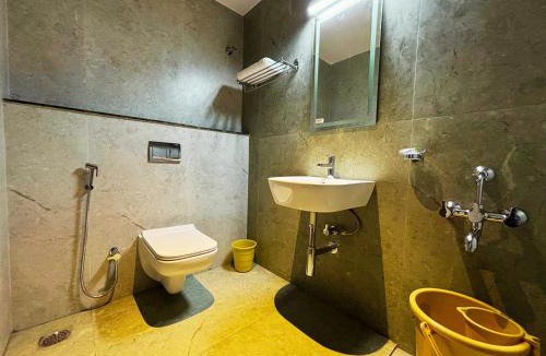 Lalgudi Hotel | The Sam's Court Elite Stay