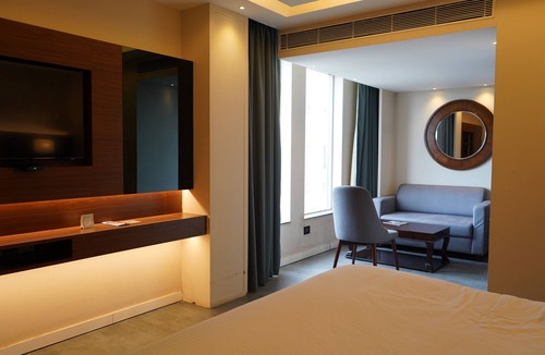 Mangalore Hotel | The Sea View
