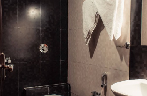 Bangalore City Center Hotel | The Signature Inn Hotel