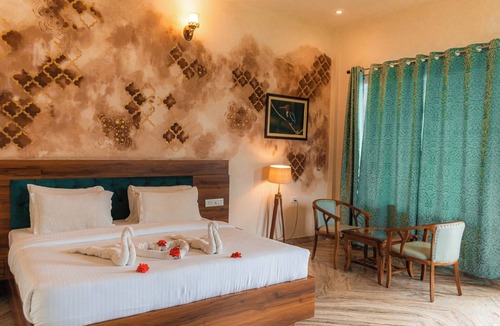 Kumbhalgarh Hotel | The Sky Imperial Pavoreal Jungle Resort