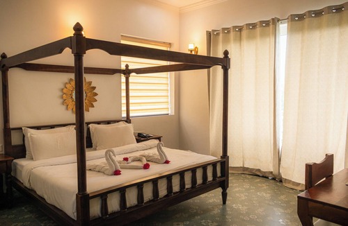 Kumbhalgarh Hotel | The Sky Imperial Pavoreal Jungle Resort