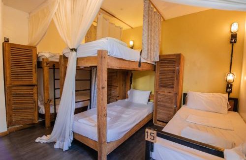 Msasani Peninsula Hostel | The Slow Leopard