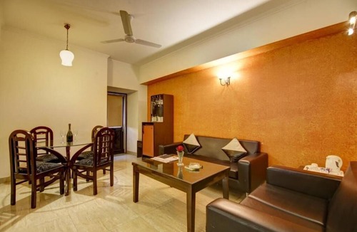 Greater Kailash I Hotel | The Solace