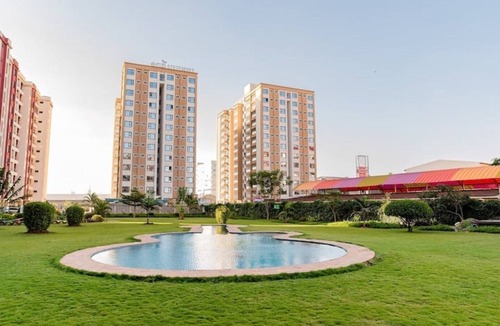 Tsavo Apartment | The Stasha one bedroom apartment Wi-Fi, Gym, Pool