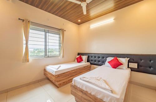 Bommasandra Hotel | The Suites