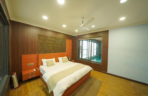 Bullawala Villa | The Sundowner Bungalow With Pool Jacuzzi In Dehradun