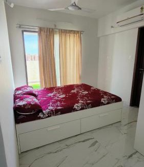 Balewadi Apartment | The Ten - Cozy 3bhk in Baner