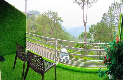 Dharampur Apartment | The Toy Train View 3BHK Villa With Pvt Balcony