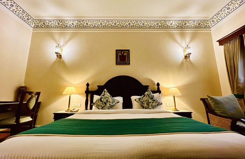 Desuri Hotel | The Trishala Vilas Hotel in Ranakpur