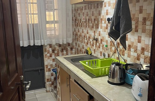 Mlolongo Apartment | The Ultimate Stopover Spot: Recharge and Refuel, with access to gym