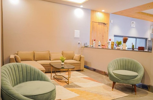 Kaul Hotel | The Uptown Kingdom Luxury Homestay Near By Mukteshwar Temple