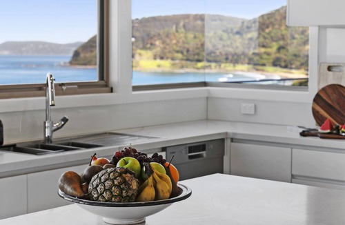 Eastern View House | The View