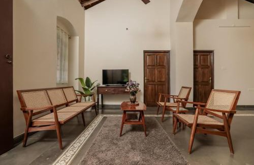 Aldona Villa | The Village Casa
